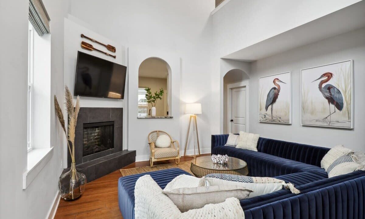 Photo of Livingroom in Thunderbolt