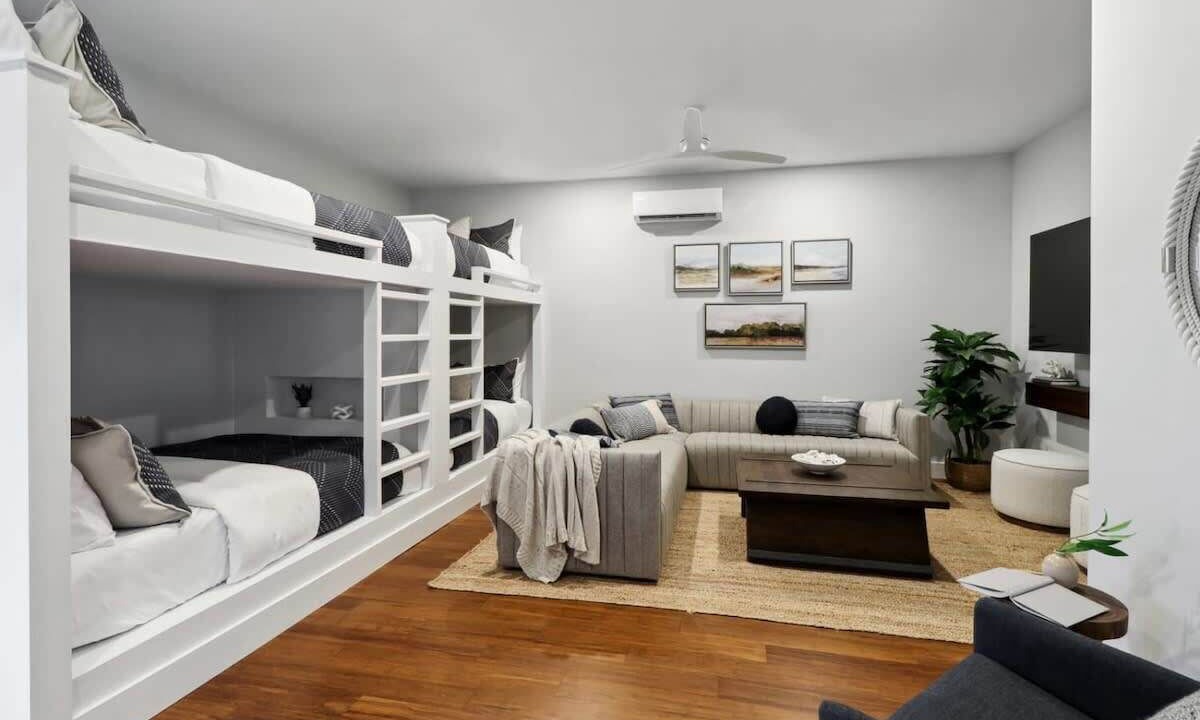 Photo of Bedroom in Thunderbolt