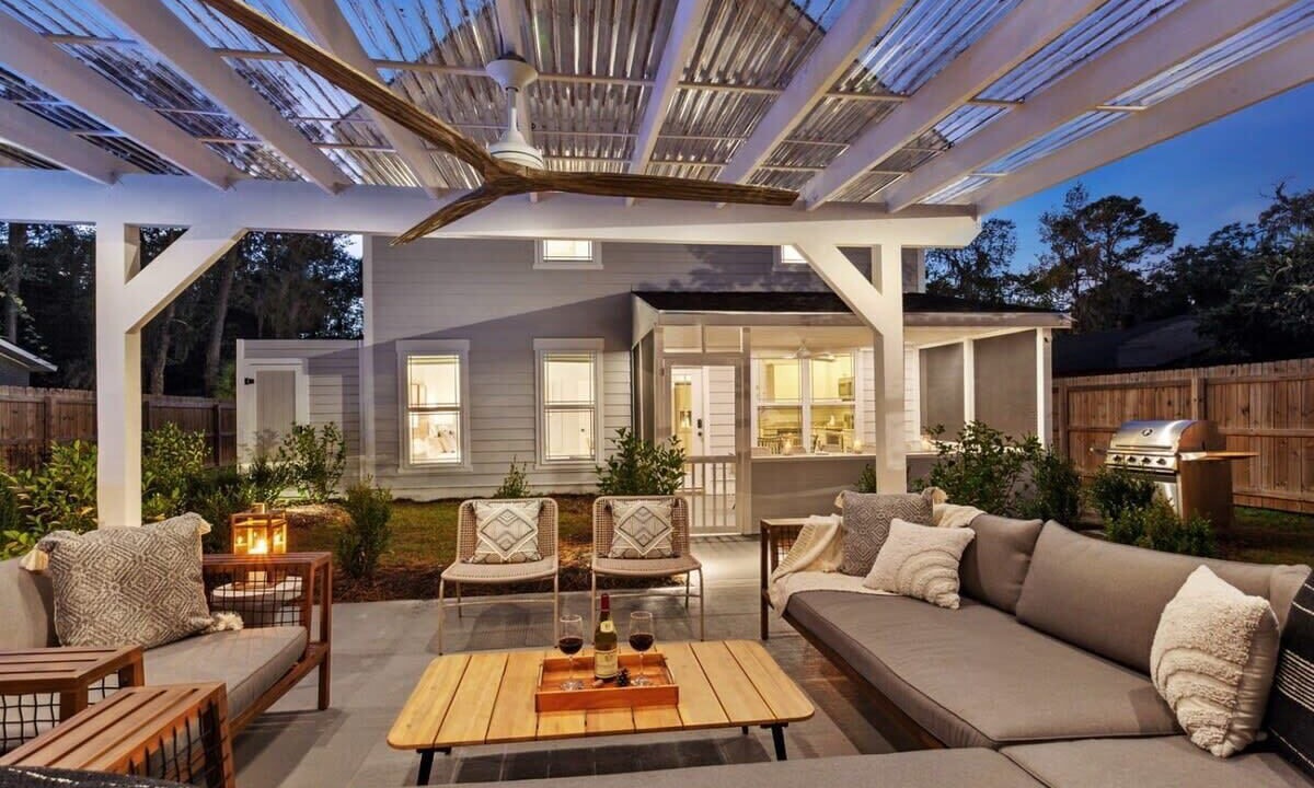 Photo of Patio Balcony in Thunderbolt