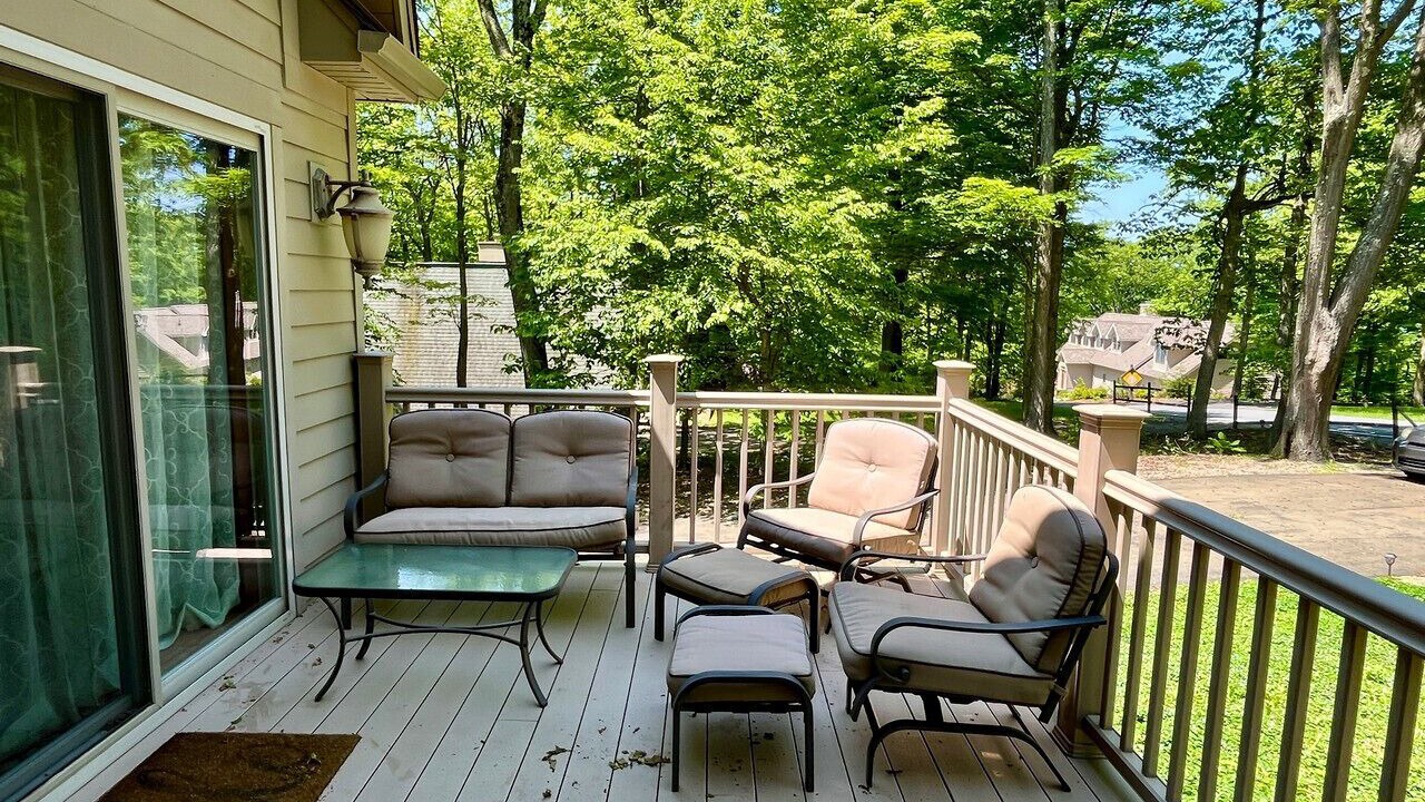 Photo of Others in Hidden Valley