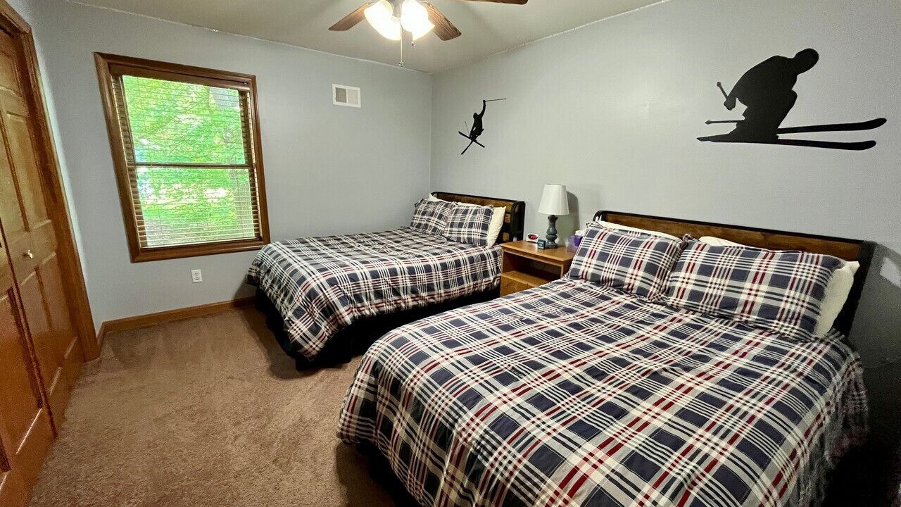 Photo of Others in Hidden Valley