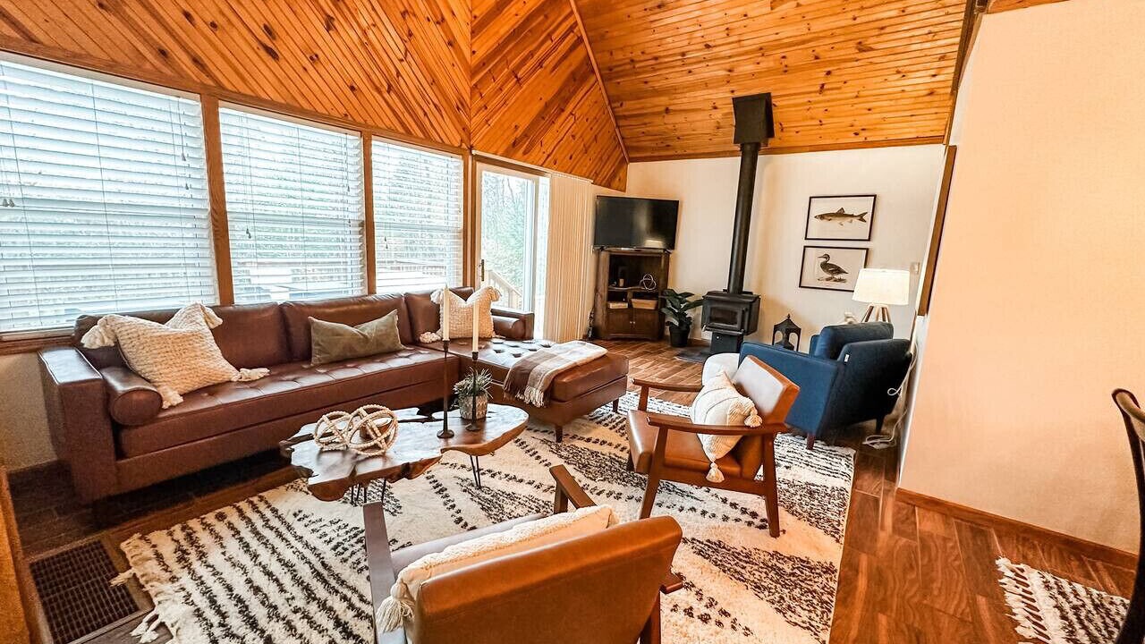 Photo of Livingroom in Harrison