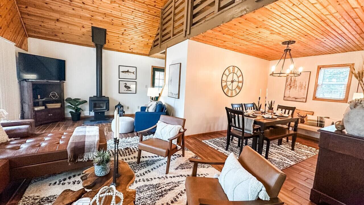 Photo of Livingroom in Harrison