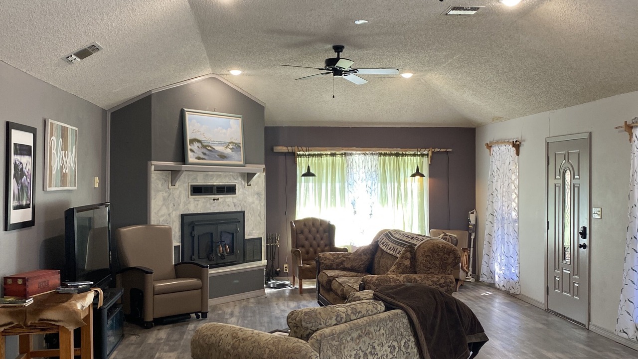 Photo of Livingroom in Daisy