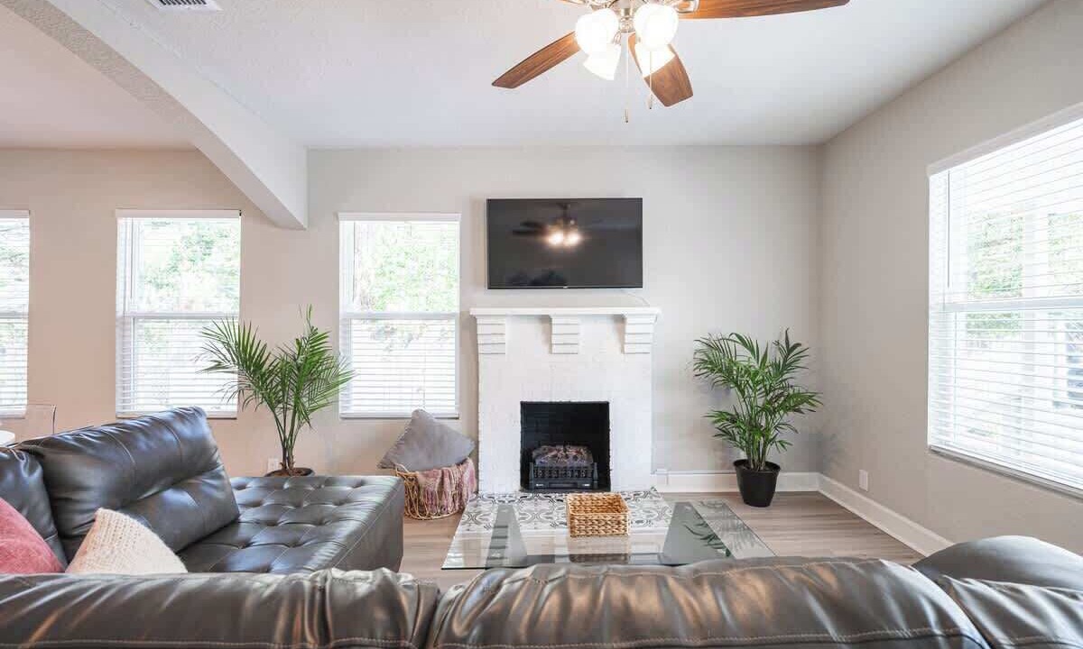 Photo of Livingroom in Dixieland