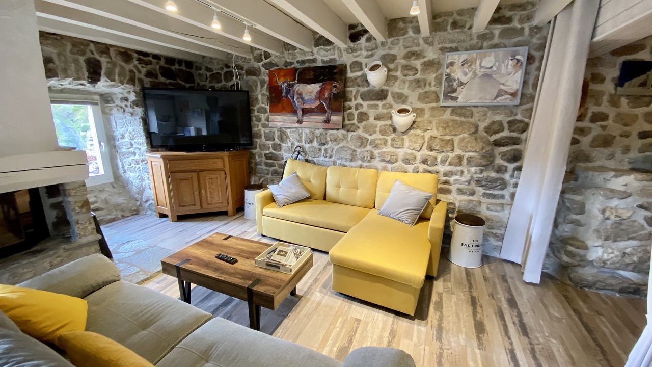 Photo of Livingroom in Mazan-l'Abbaye