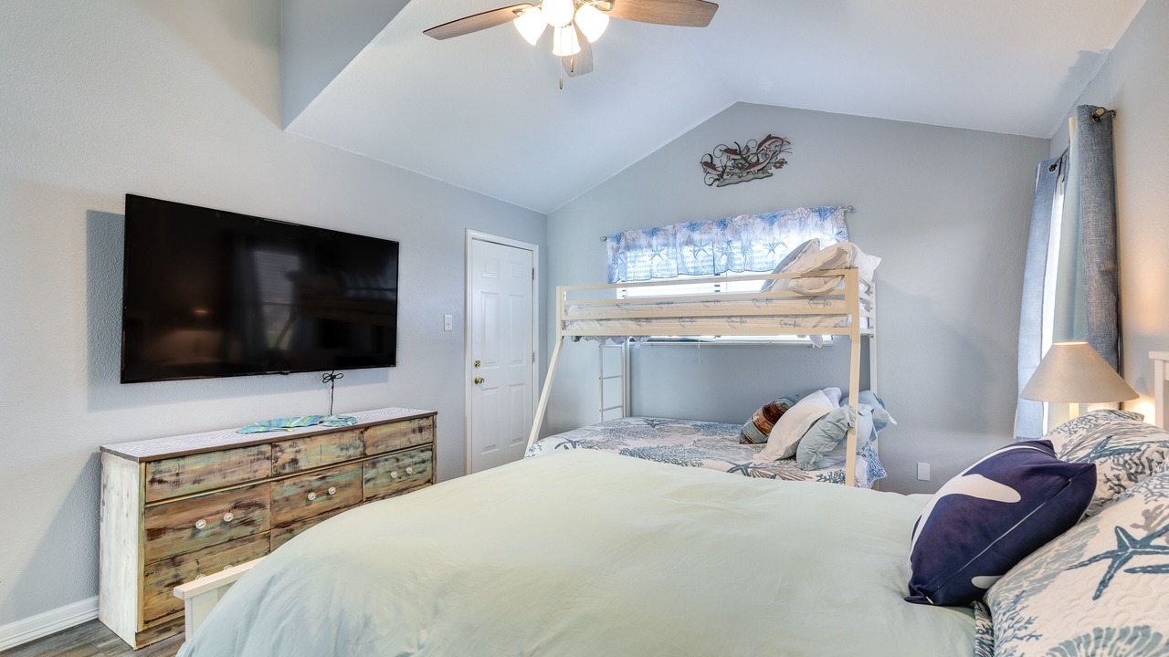 Photo of Bedroom in Galveston
