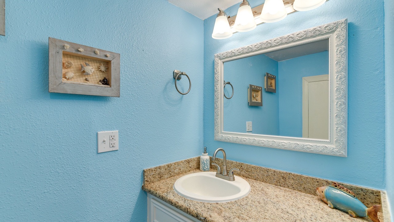 Photo of Bathroom in Galveston