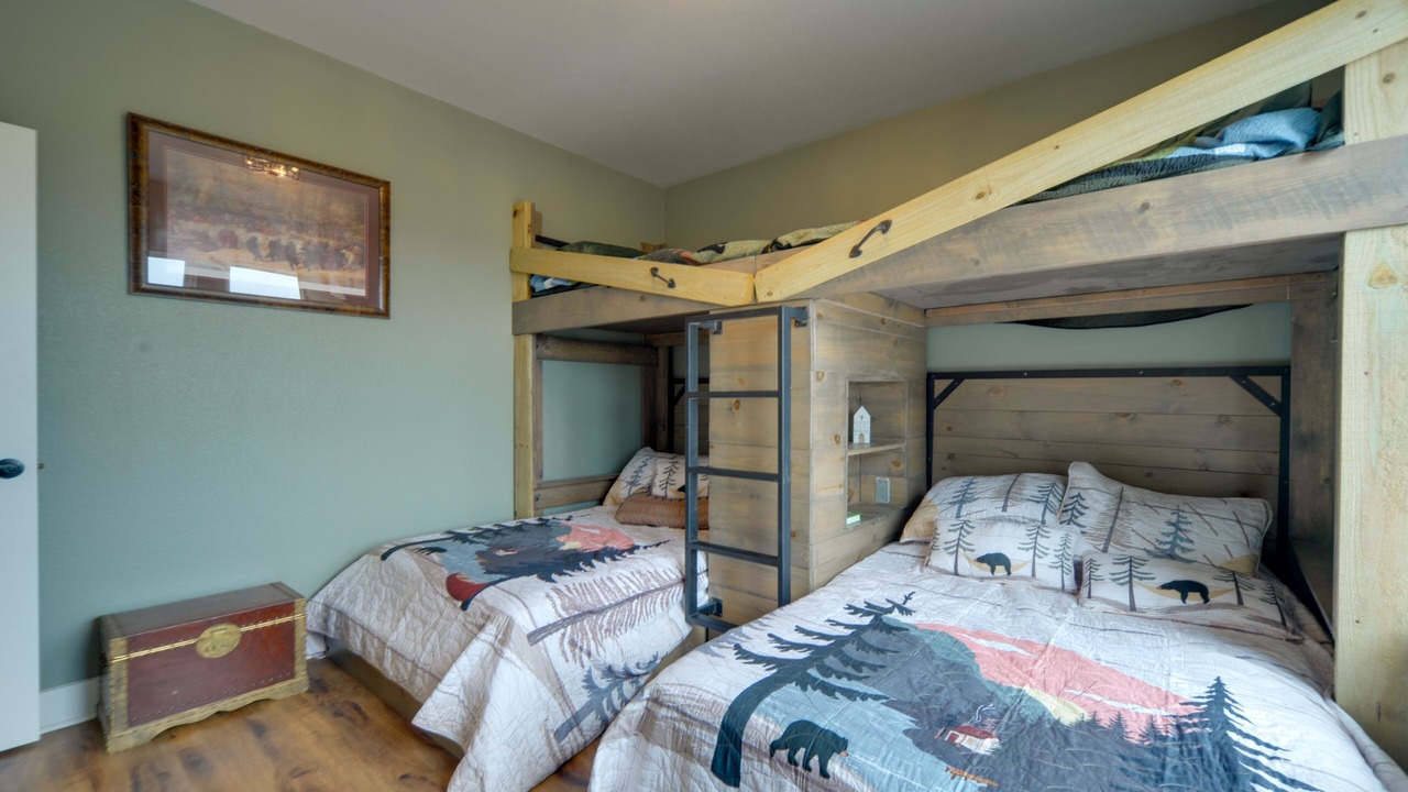 Photo of Bedroom in Horseshoe Bay West