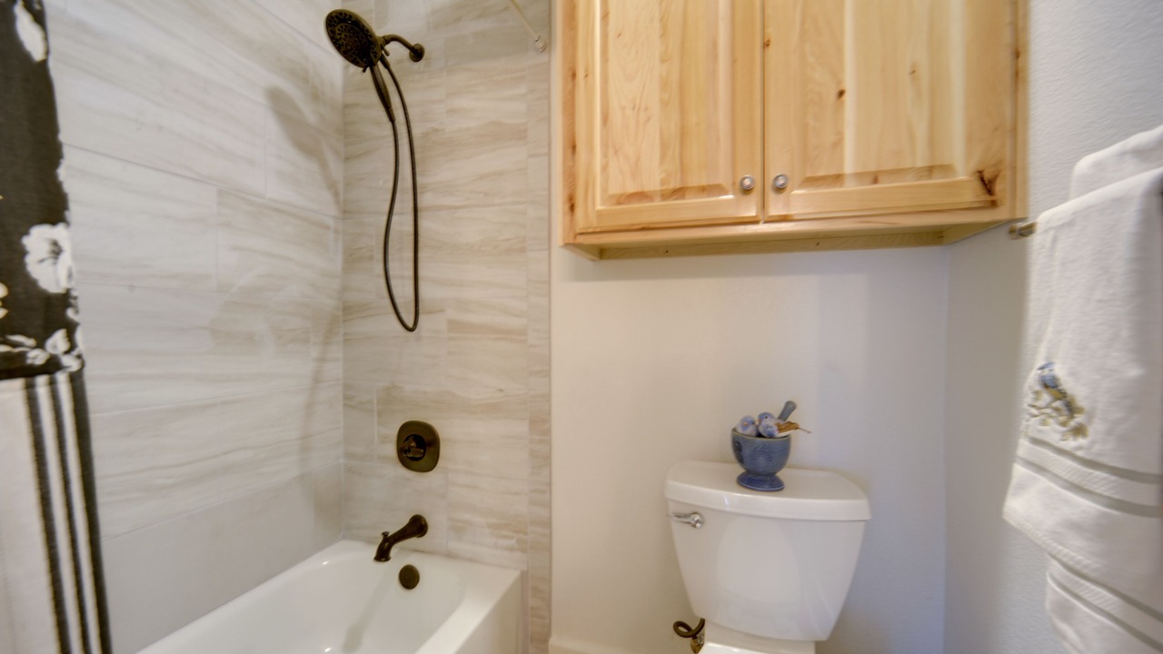 Photo of Bathroom in Horseshoe Bay West