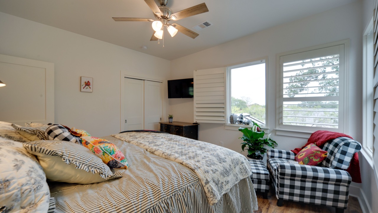 Photo of Bedroom in Horseshoe Bay West