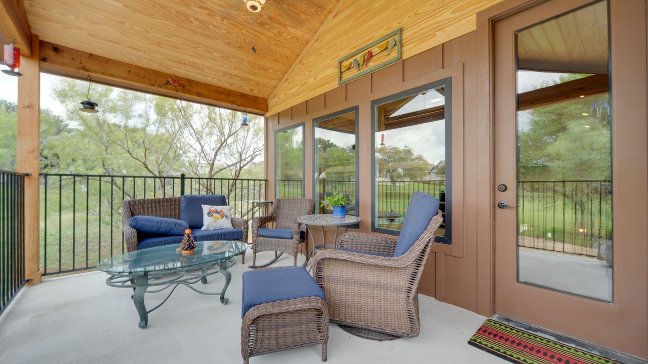 Photo of Patio Balcony in Horseshoe Bay West