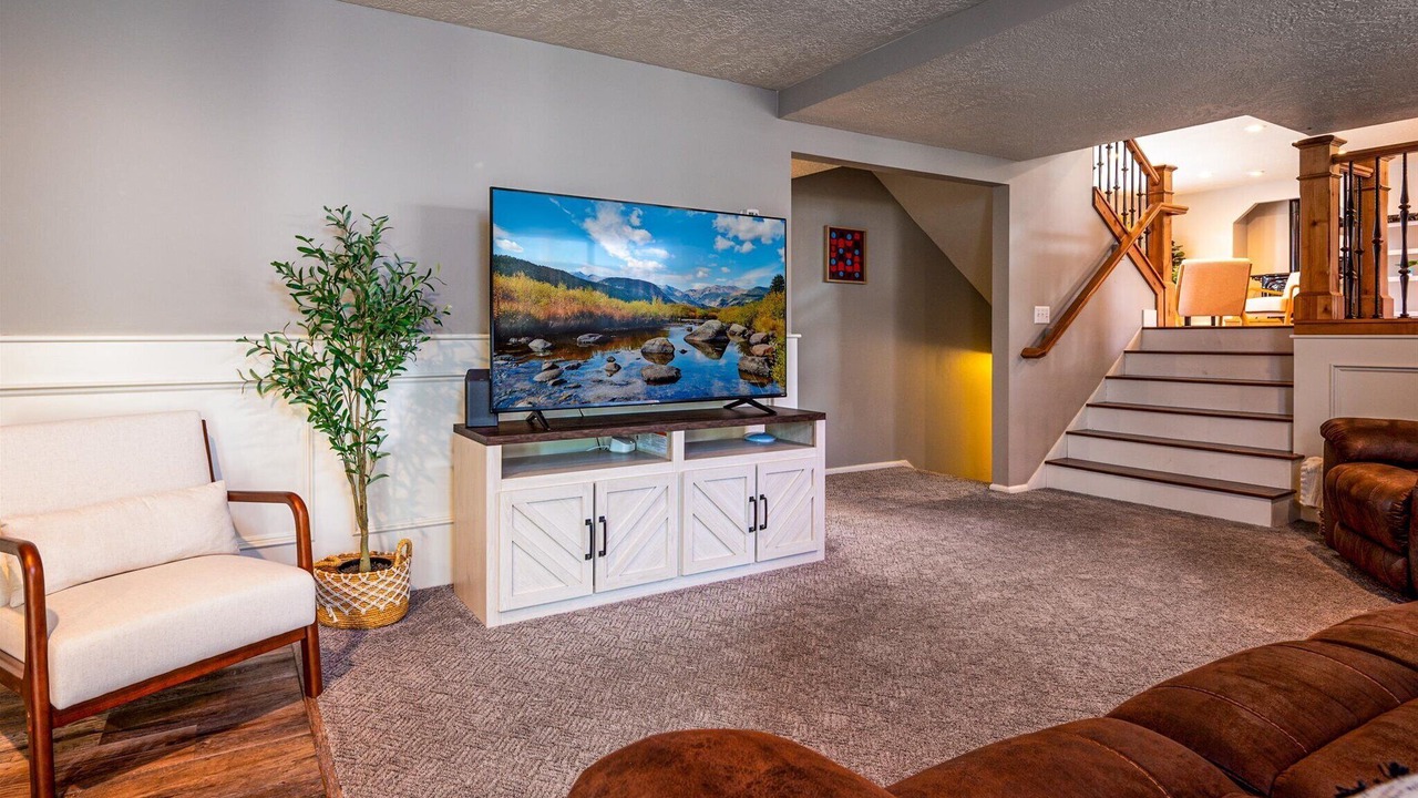 Photo of Livingroom in Woodland Estates