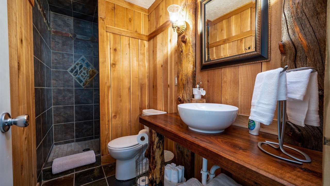 Photo of Bathroom in Woodland Estates