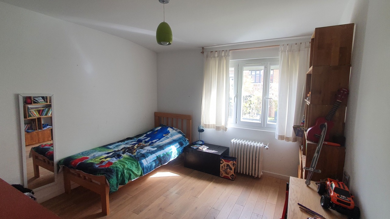 Photo of Bedroom in Malakoff