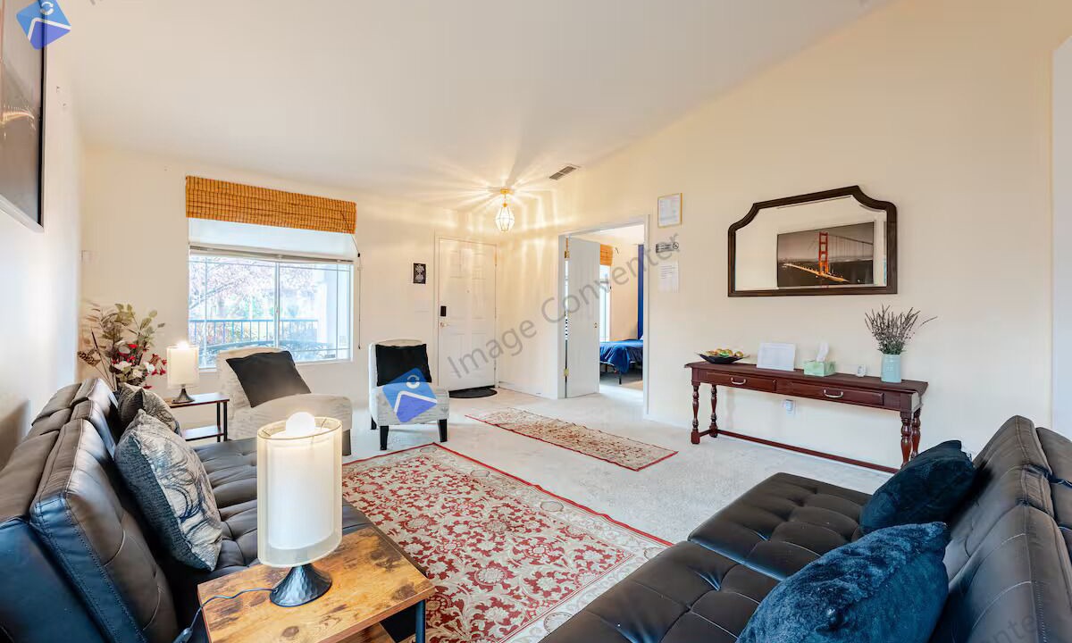 Photo of Livingroom in West Sacramento