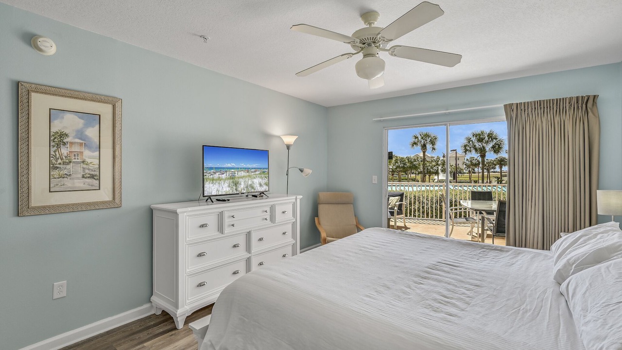 Photo of Bedroom in Scenic Gulf Drive