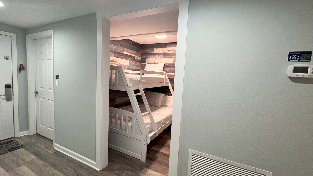 Photo of Bedroom in Scenic Gulf Drive