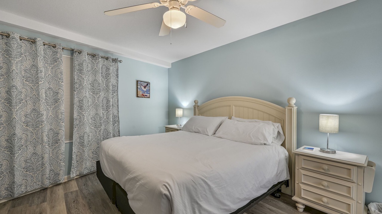 Photo of Bedroom in Scenic Gulf Drive