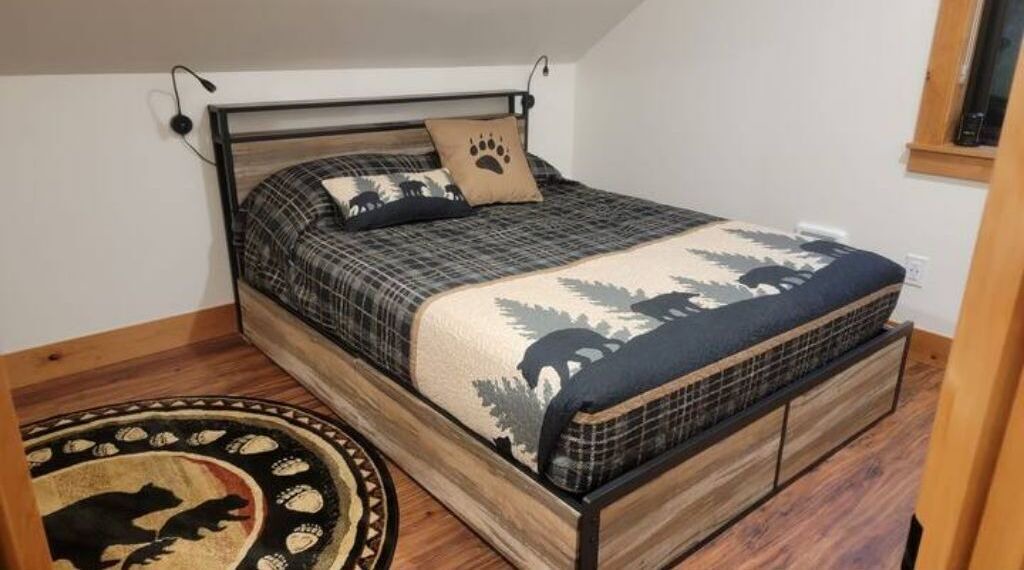 Photo of Bedroom in Paradise Estates