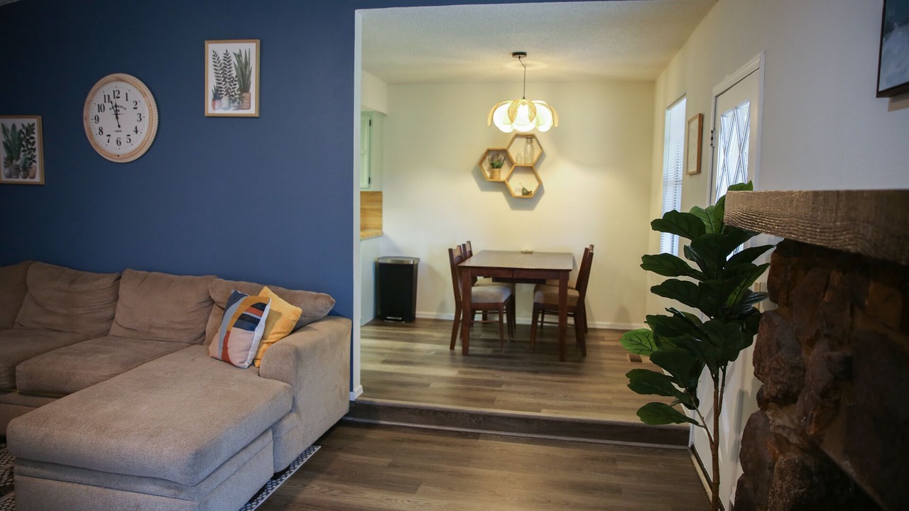 Photo of Livingroom in Broken Arrow