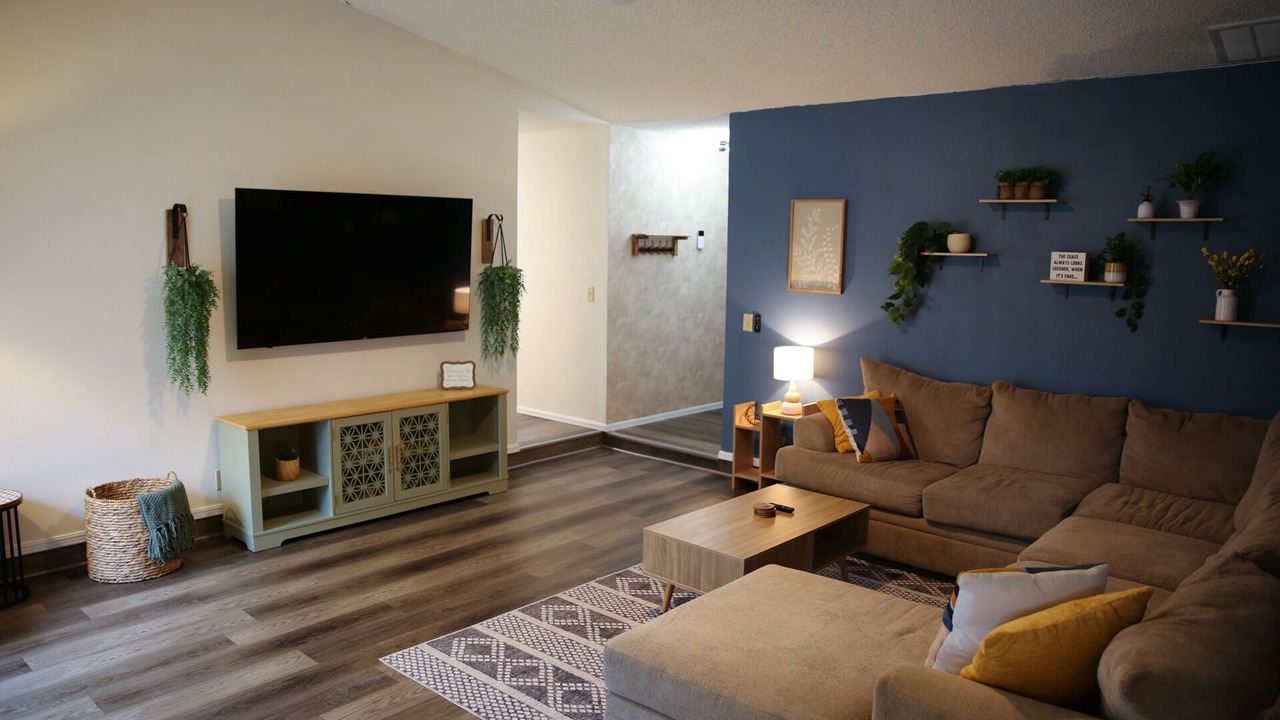 Photo of Livingroom in Broken Arrow