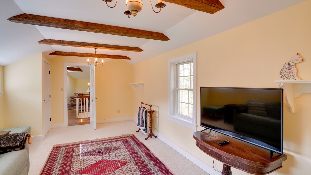 Photo of Livingroom in Canaan