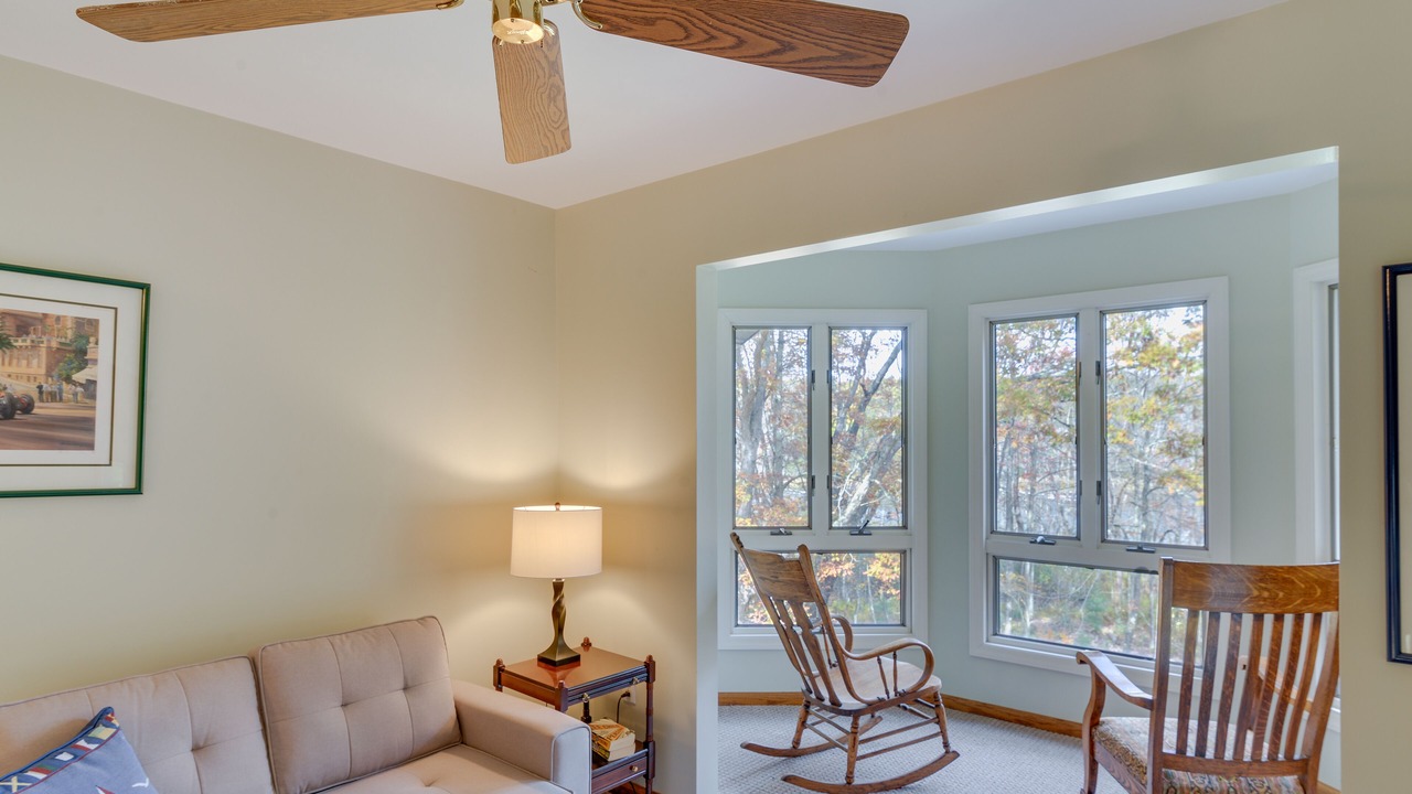 Photo of Livingroom in Blakeslee