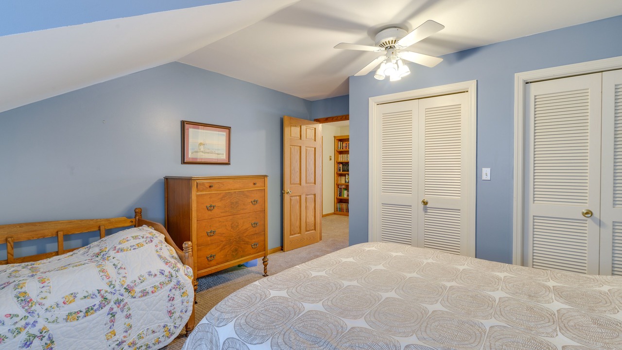 Photo of Bedroom in Blakeslee