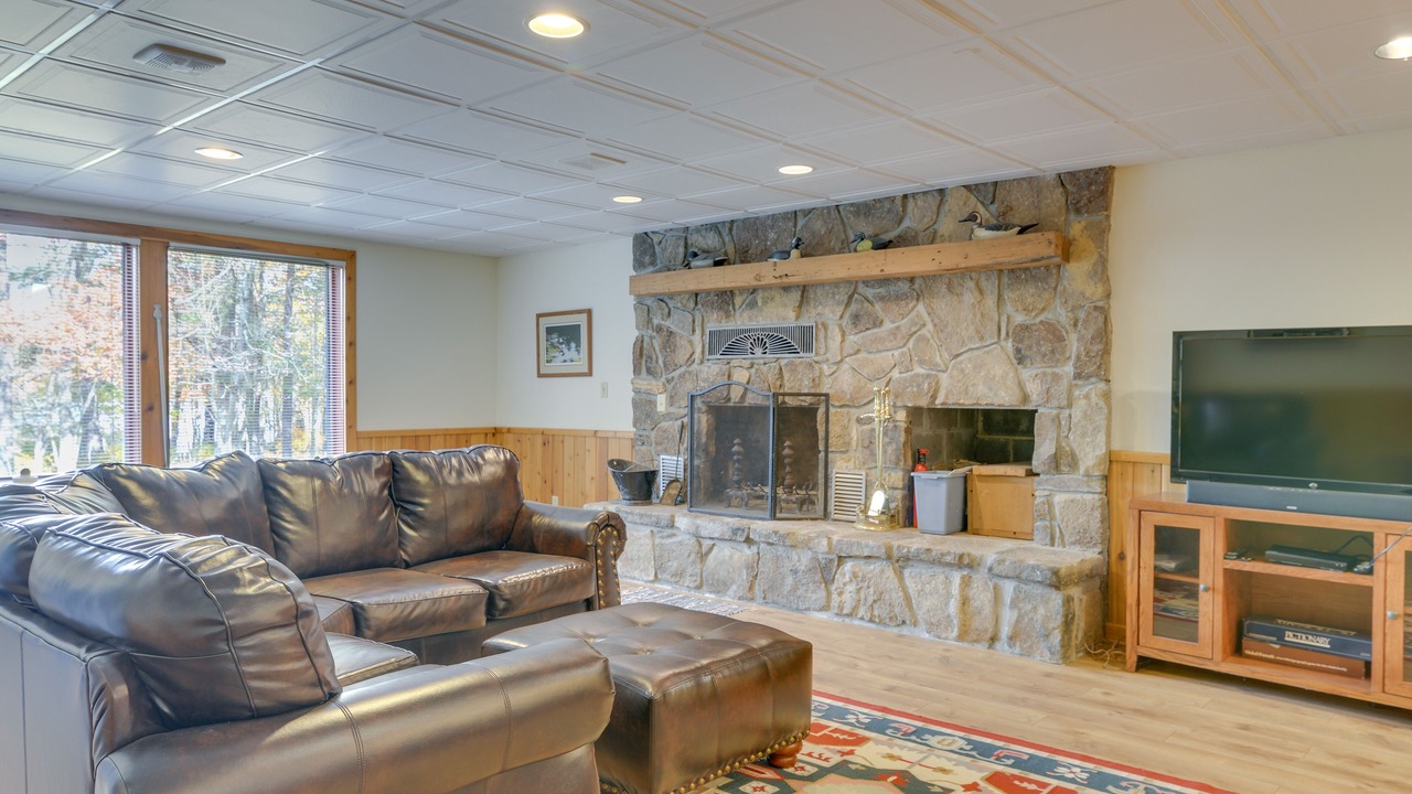 Photo of Livingroom in Blakeslee