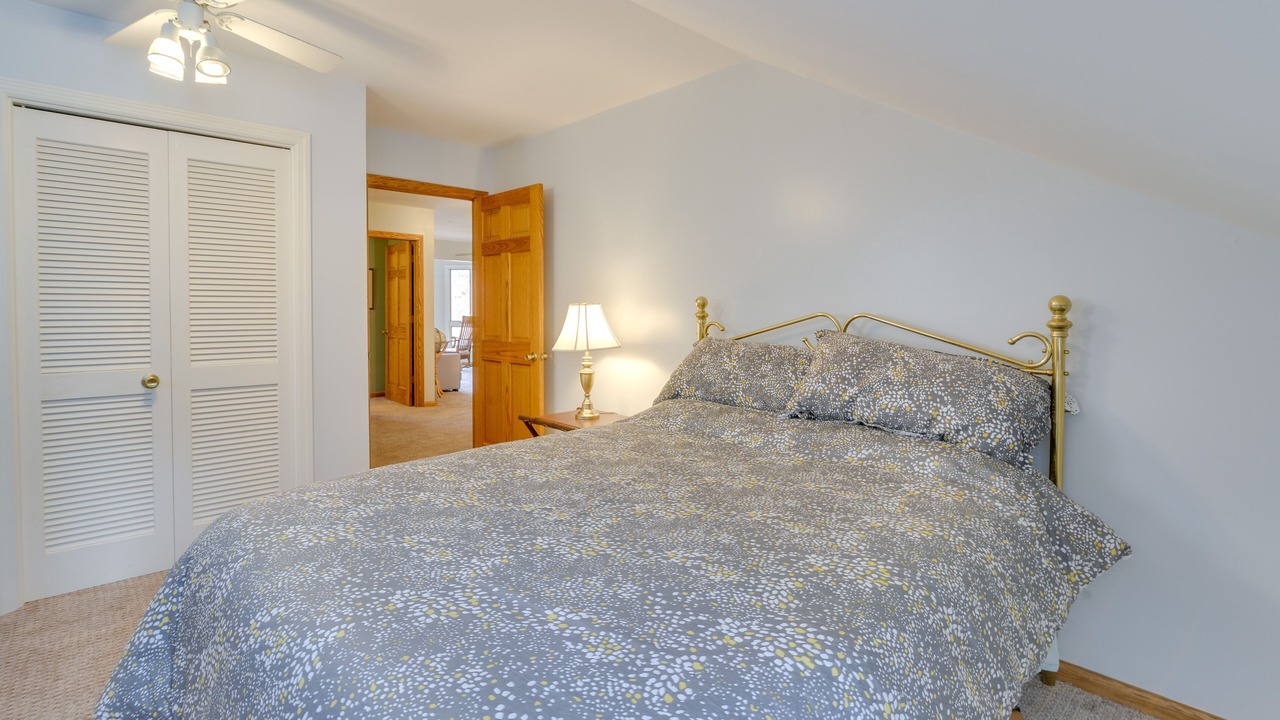 Photo of Bedroom in Blakeslee