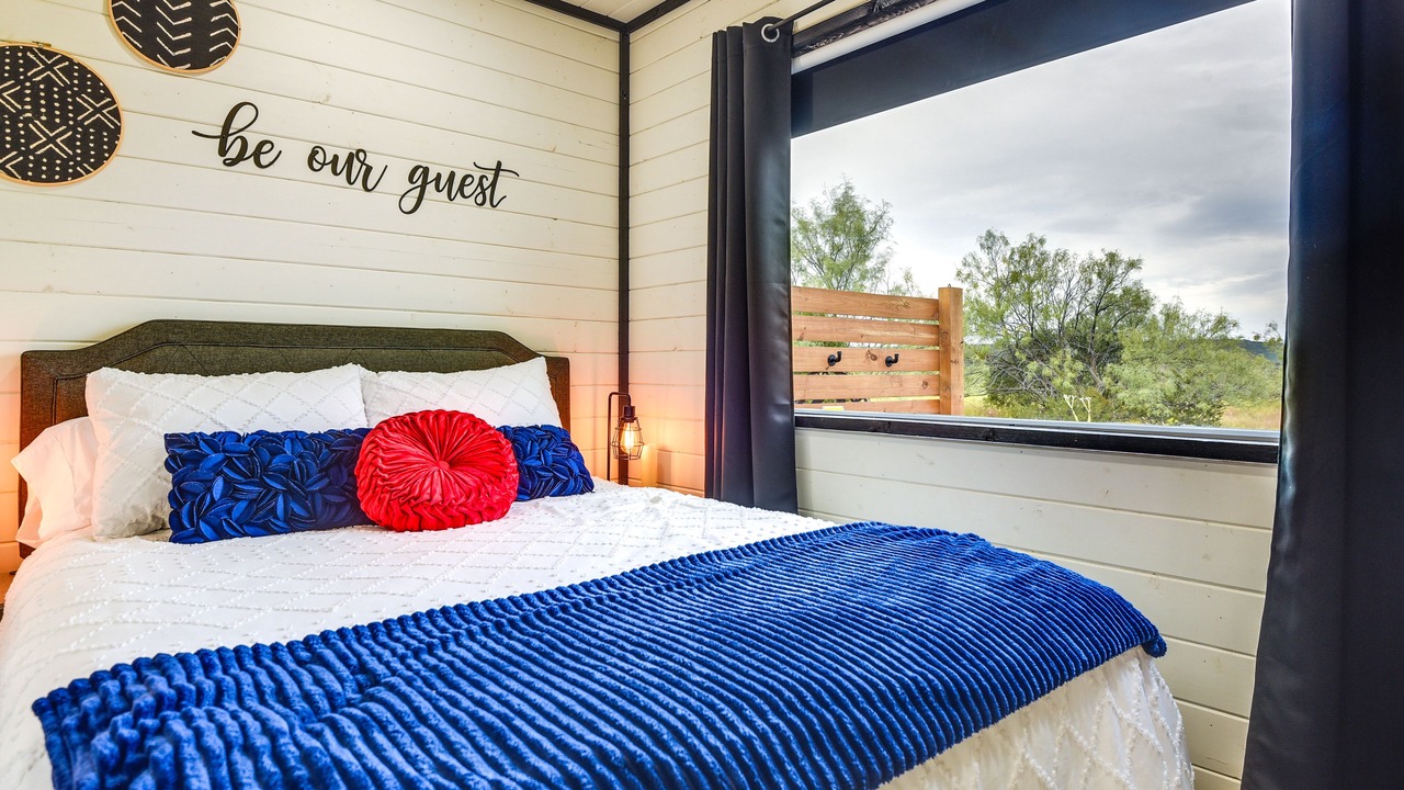 Photo of Bedroom in Thurber