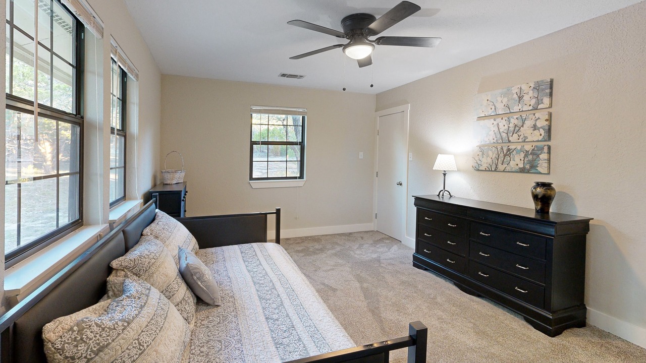 Photo of Livingroom in Pipe Creek