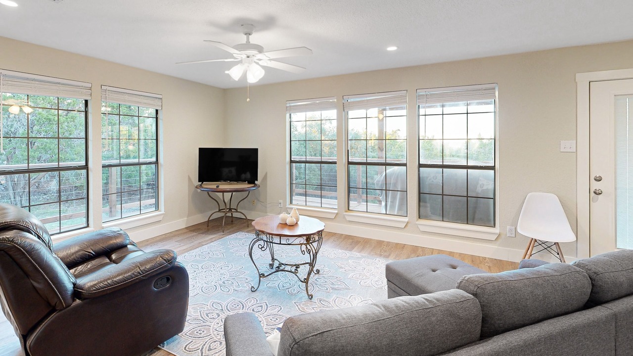 Photo of Livingroom in Pipe Creek