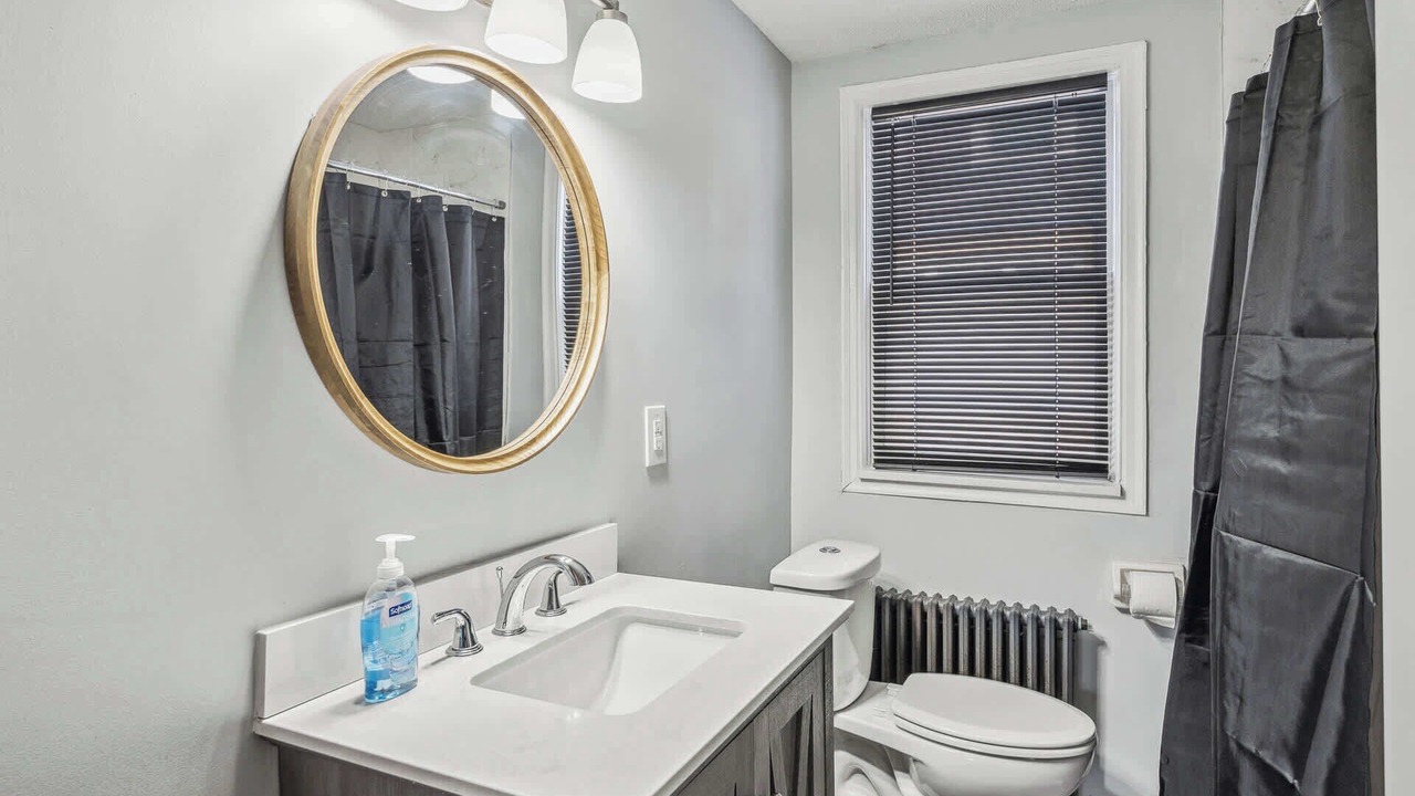 Photo of Bathroom in Merriam Park