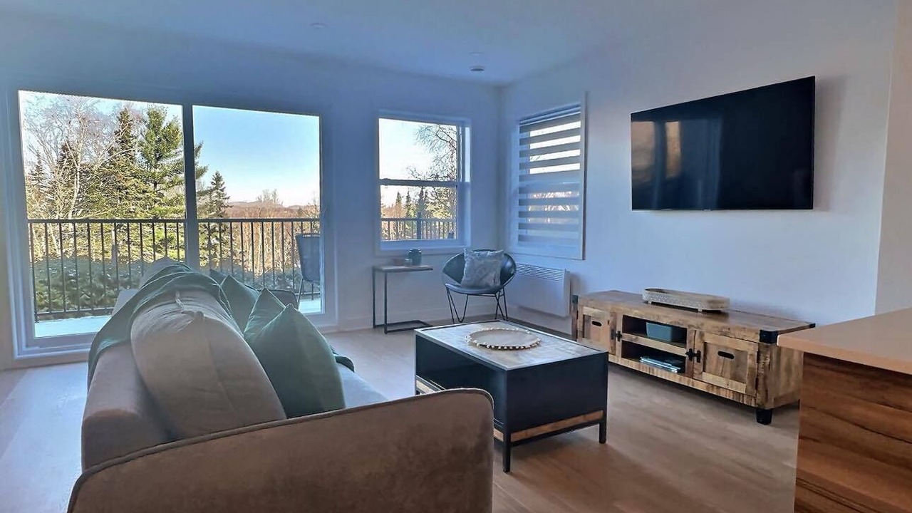 Photo of Livingroom in Saint-Faustin-Lac-Carre