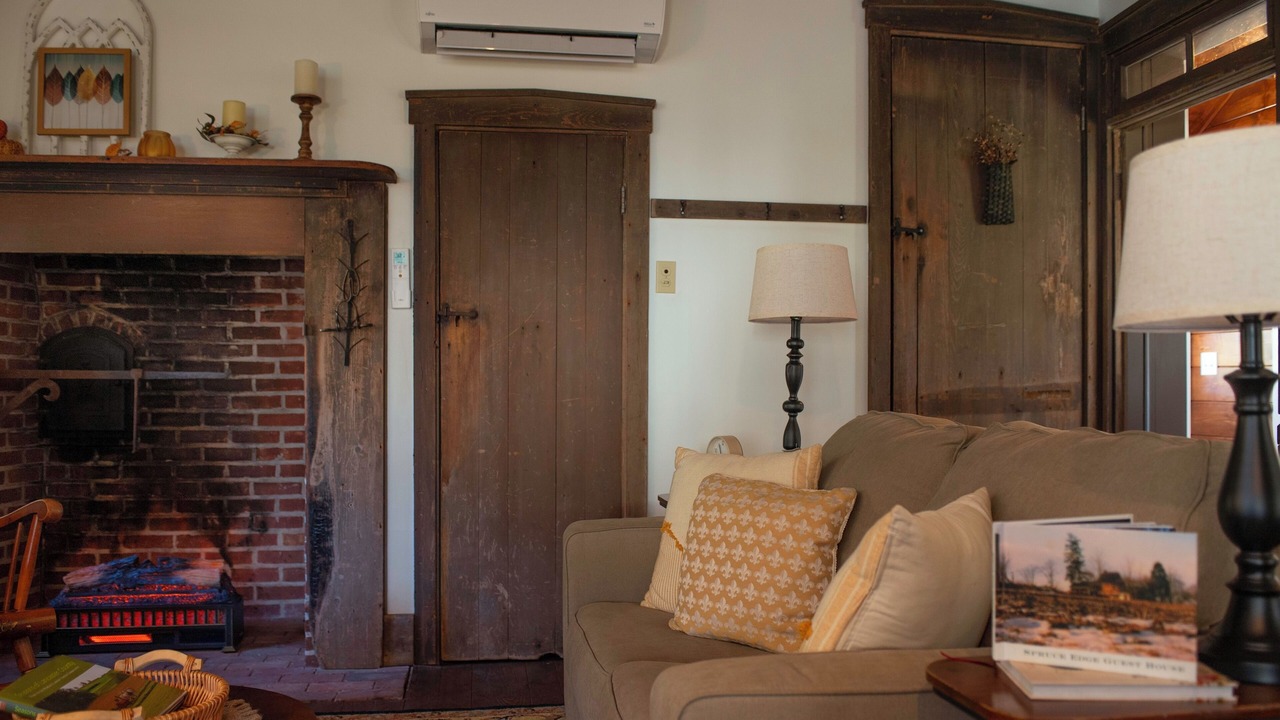 Photo of Livingroom in Steelville