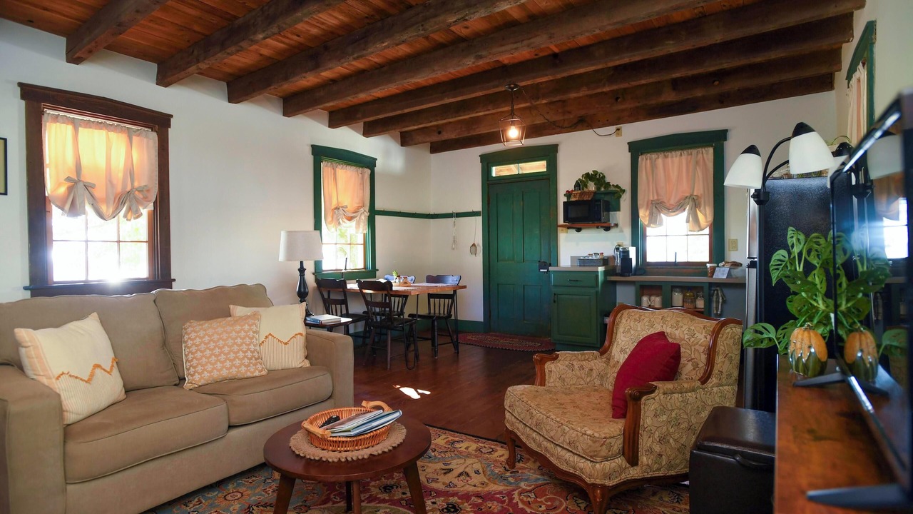 Photo of Livingroom in Steelville