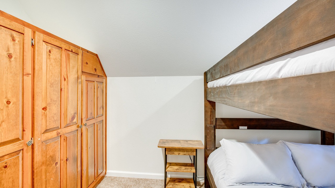 Photo of Bedroom in Pollock Pines