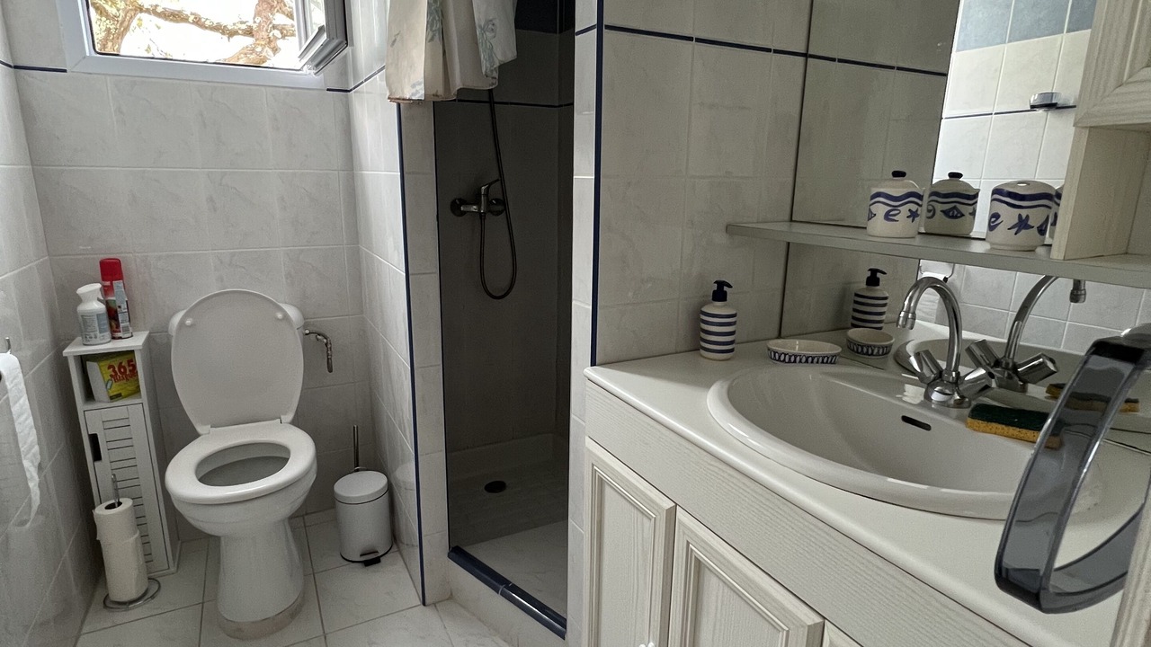 Photo of Bathroom in Pornichet