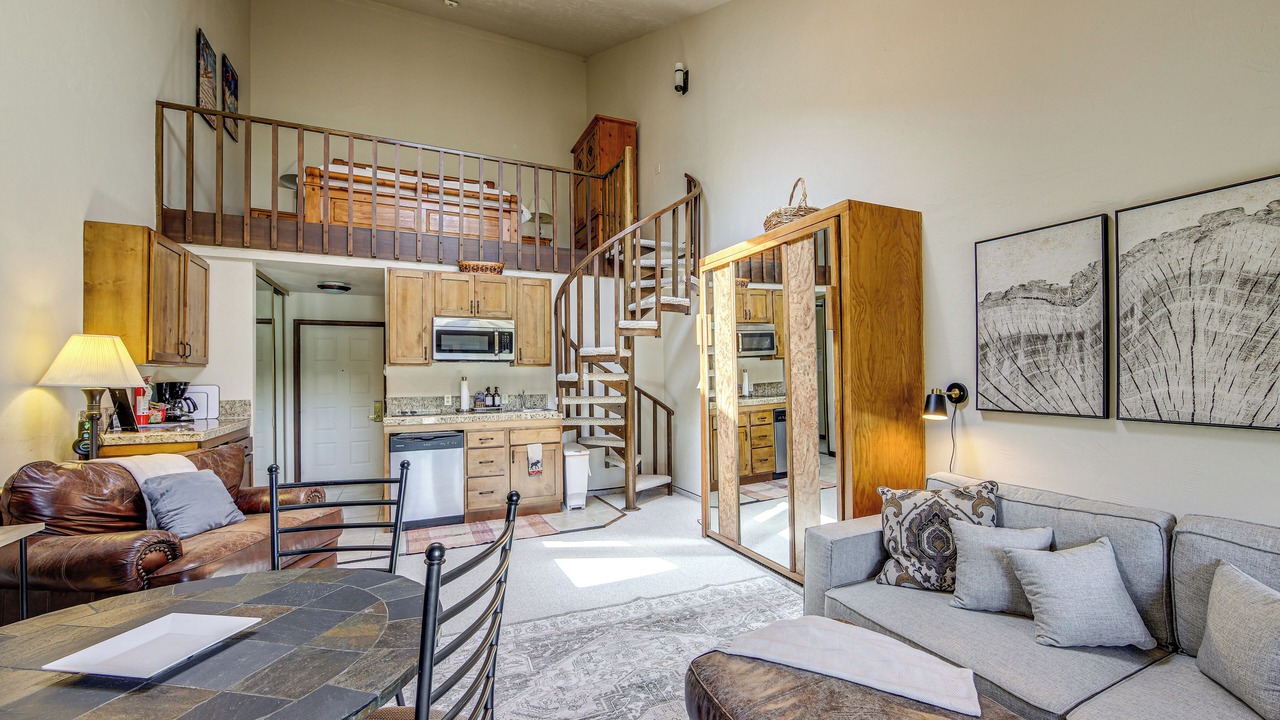 Photo of Livingroom in Granby