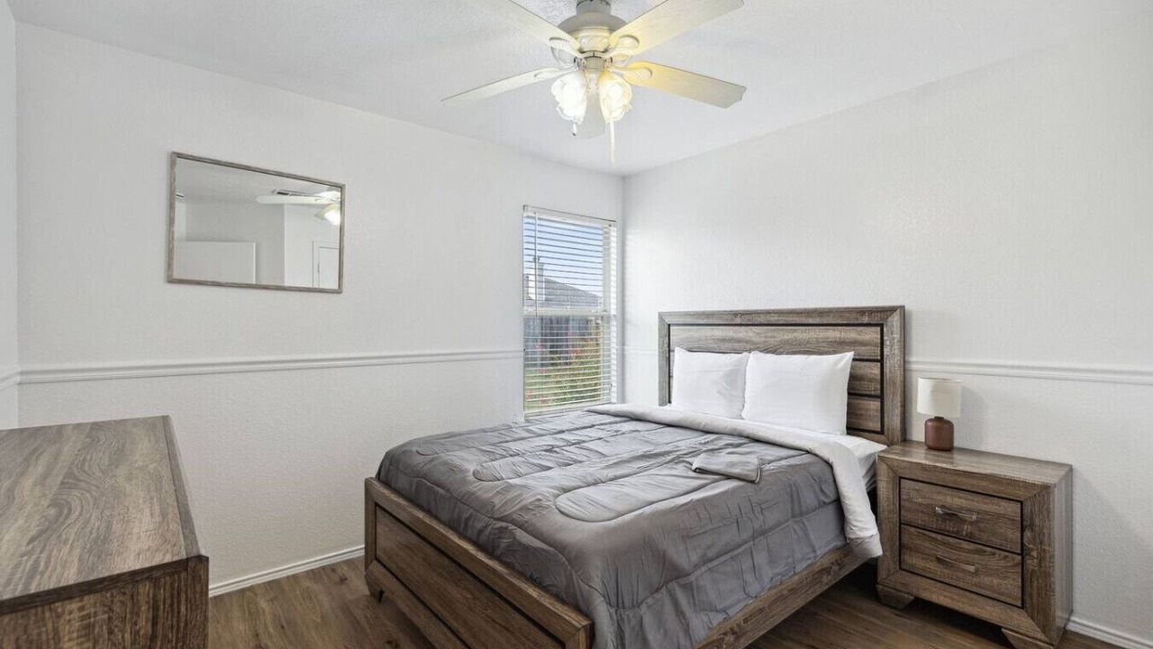 Photo of Bedroom in Royse City