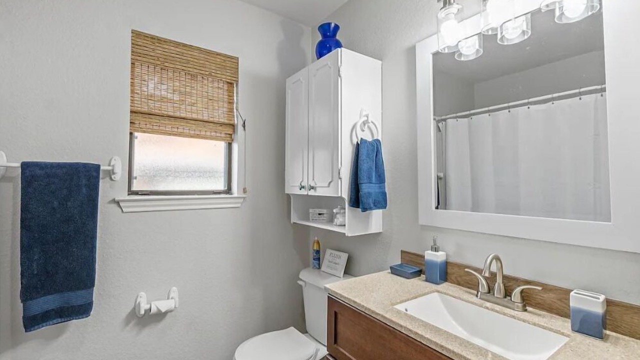 Photo of Bathroom in Enchanted Oaks
