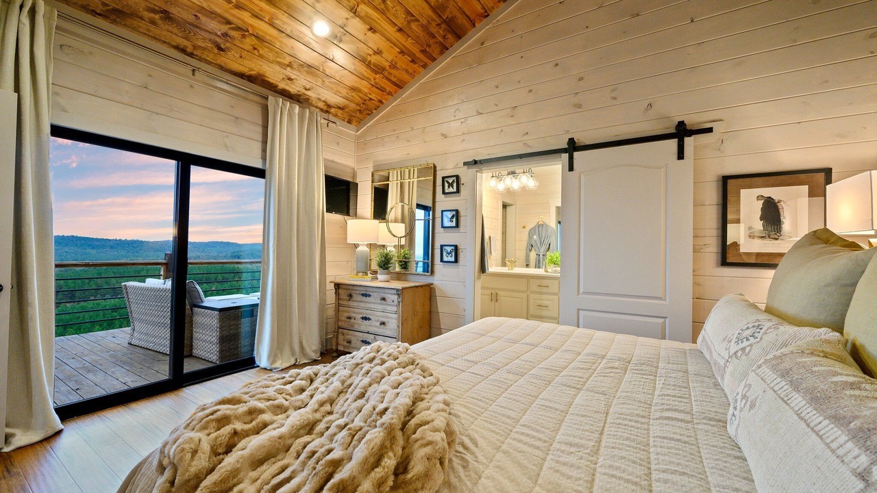 Photo of Bedroom in Broken Bow
