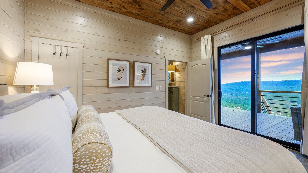 Photo of Bedroom in Broken Bow