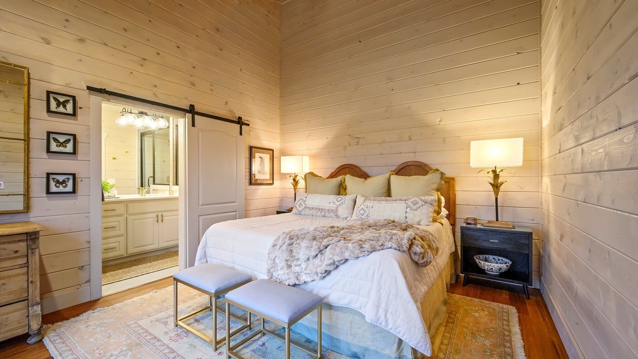 Photo of Bedroom in Broken Bow