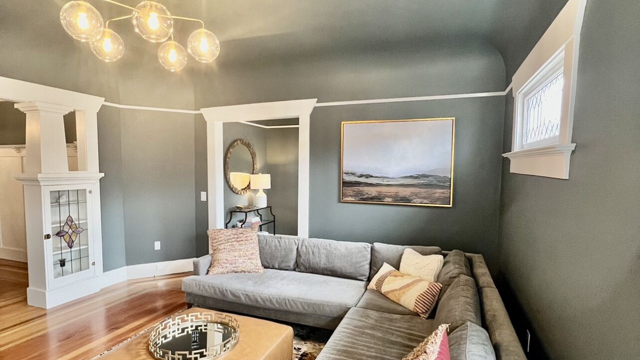 Photo of Livingroom in Napa