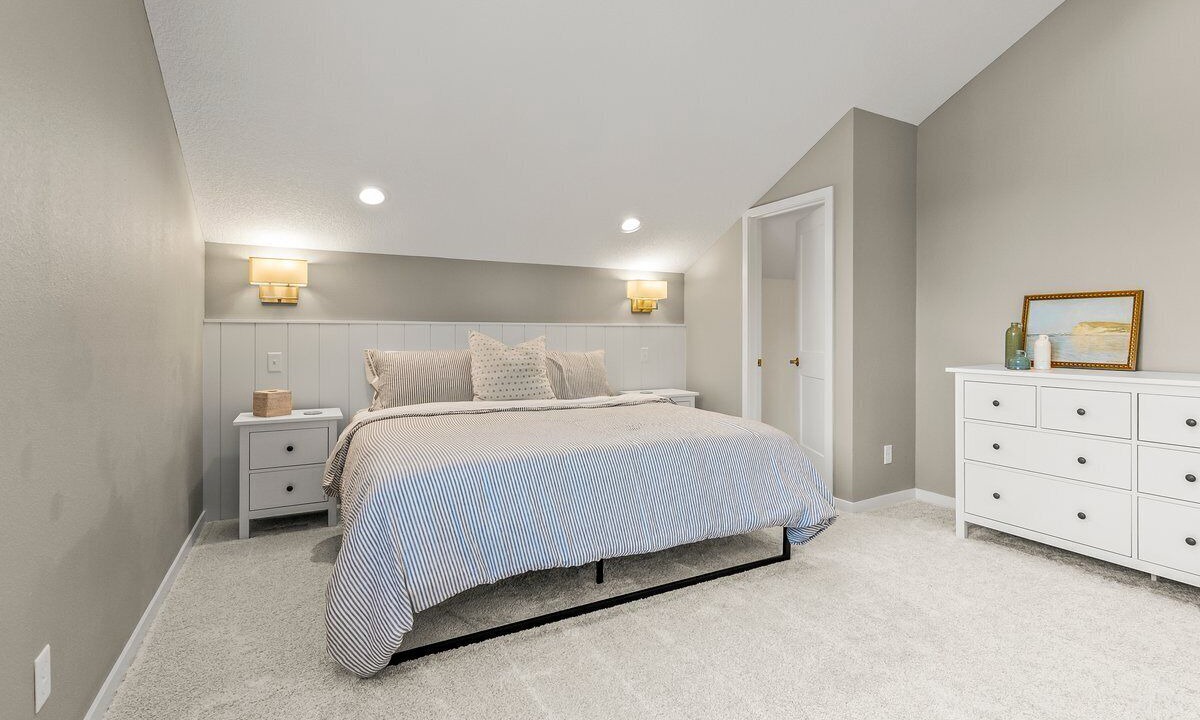 Photo of Bedroom in Cedar Falls