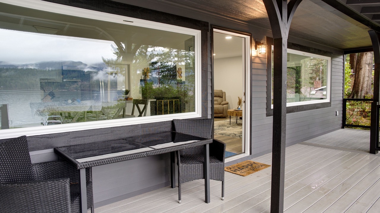 Photo of Patio Balcony in Silver Beach