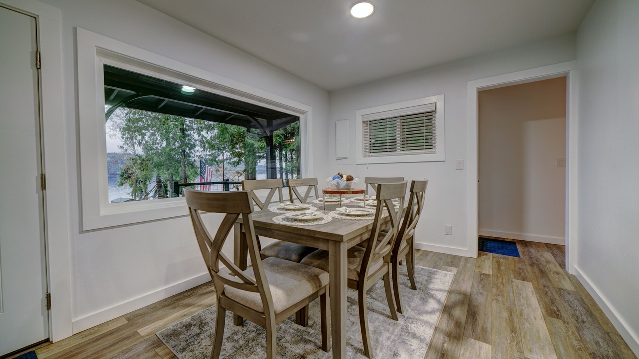 Photo of Others in Silver Beach